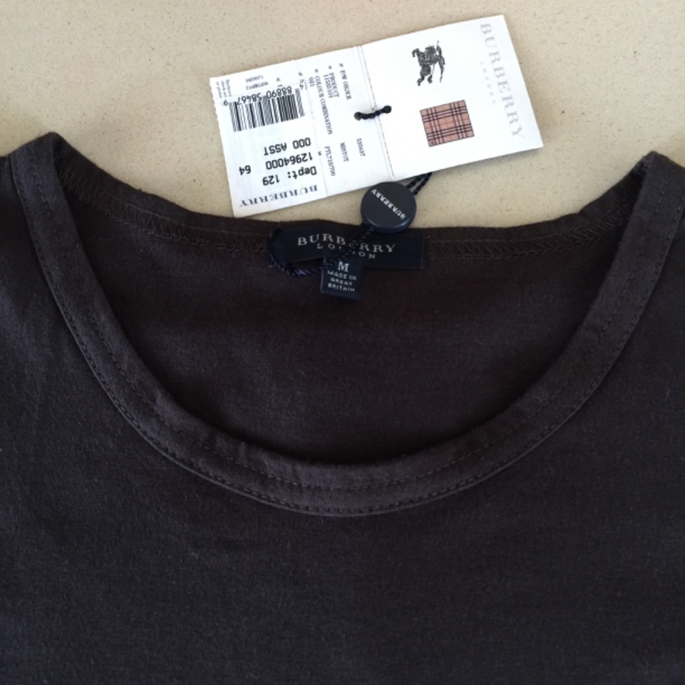 COPY - New Burberry, London Brown T-shirt Size Medium
